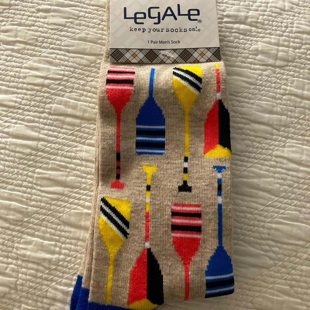 NWT Legale men’s paddle/oar themed socks